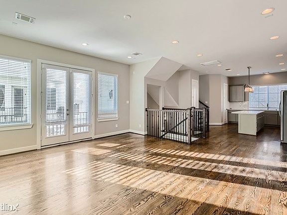 3rd image of 1222 W 24th St Unit A