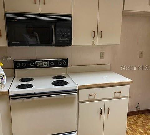 5th image of 107 Carli Ct