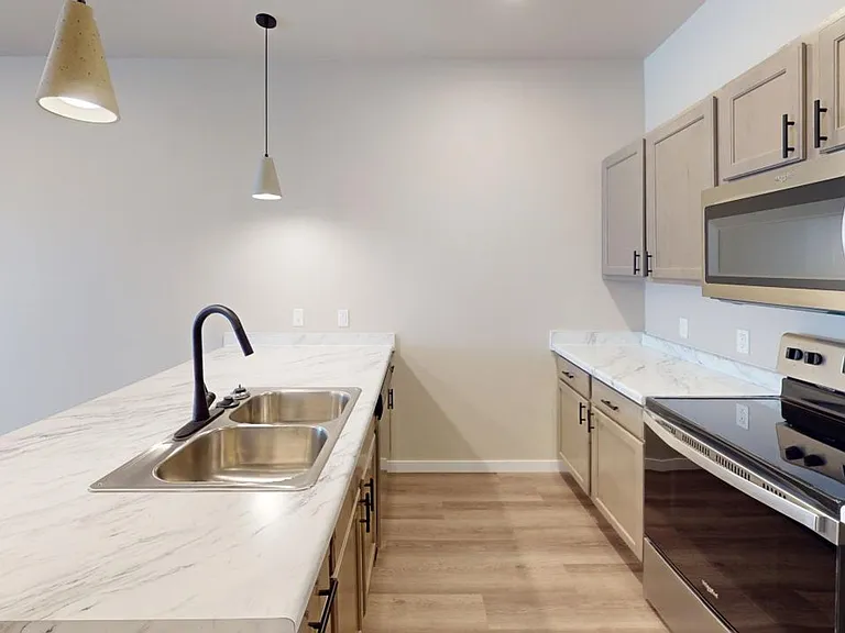 The Plains Apartments — Photo 39