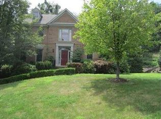 212 Virginia Manor Dr, Pittsburgh, PA
