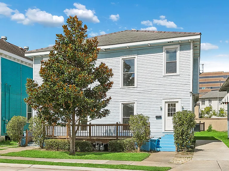 2822 General Pershing St — Photo 1