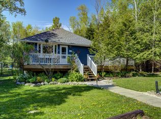 2 Maplewood Dr, Tiny, ON L0L1P1
