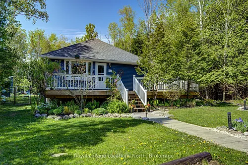 2 Maplewood Dr Photo 1