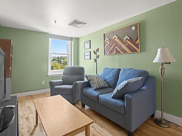 131 Main St #607 — Photo 9