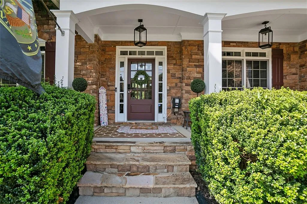 6 bed, 6.5 bath, 6762 sqft, $5,700 — Photo 4