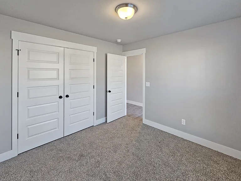 2091 Bluebonnet Ln — Photo 21