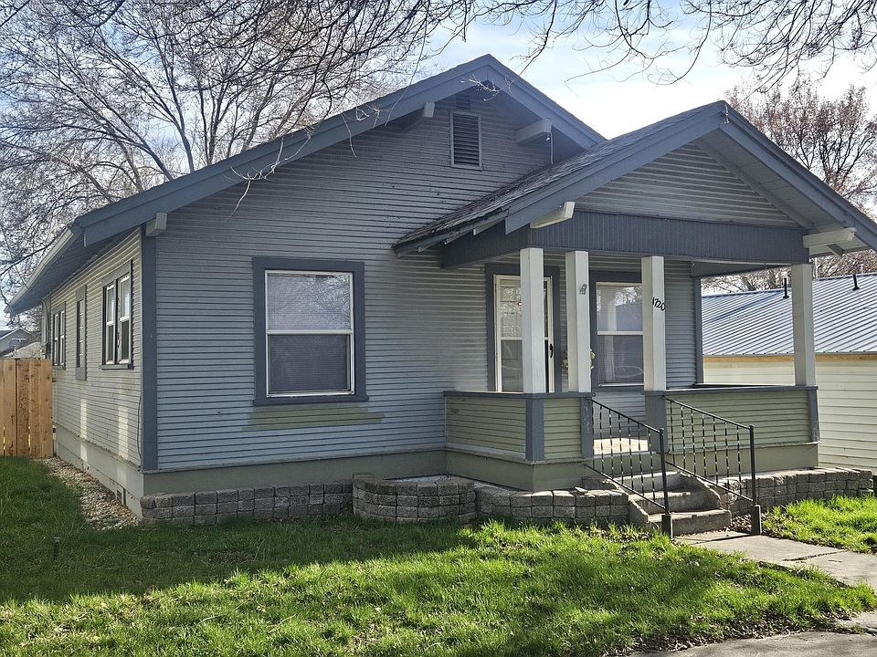 1st image of 1720 Menlo Way