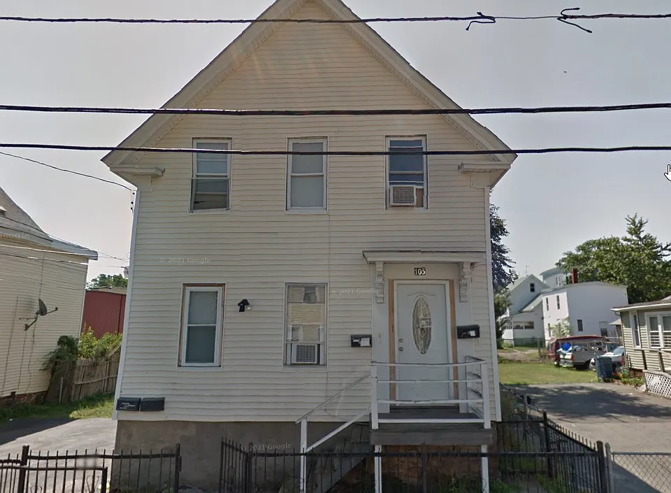 103 Abbott St #1