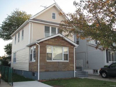 13715 250th St, Rosedale, NY, 11422