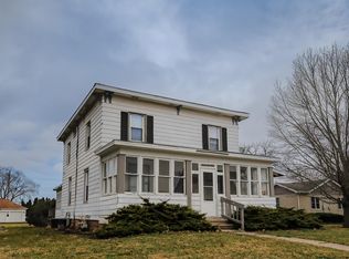 211 W 3rd St, Byron, IL 61010