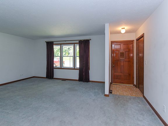 4th image of 521 Mutton Creek Dr