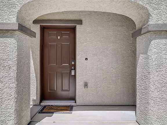 3rd image of 4574 Limekin Cir #18