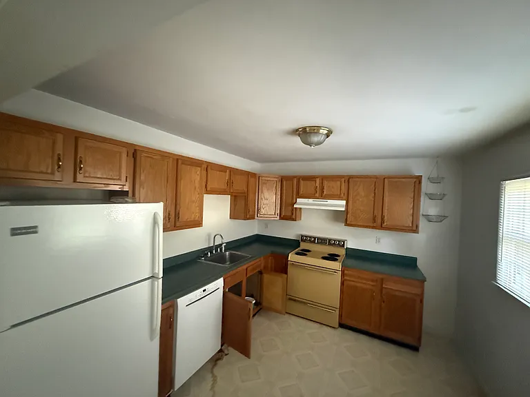 509 Feura Bush Rd #1/2 — Photo 2