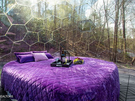 5th image of 4424&4428 Grindstone Ridge Rd