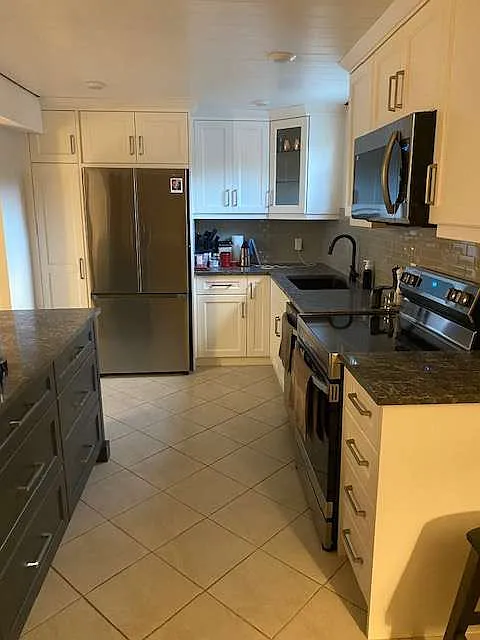 468 Pioneer Drive, Kitchener, Ontario, Canada, N2P 1N5 — Photo 1