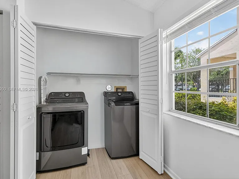 11804 NW 13th St — Photo 21