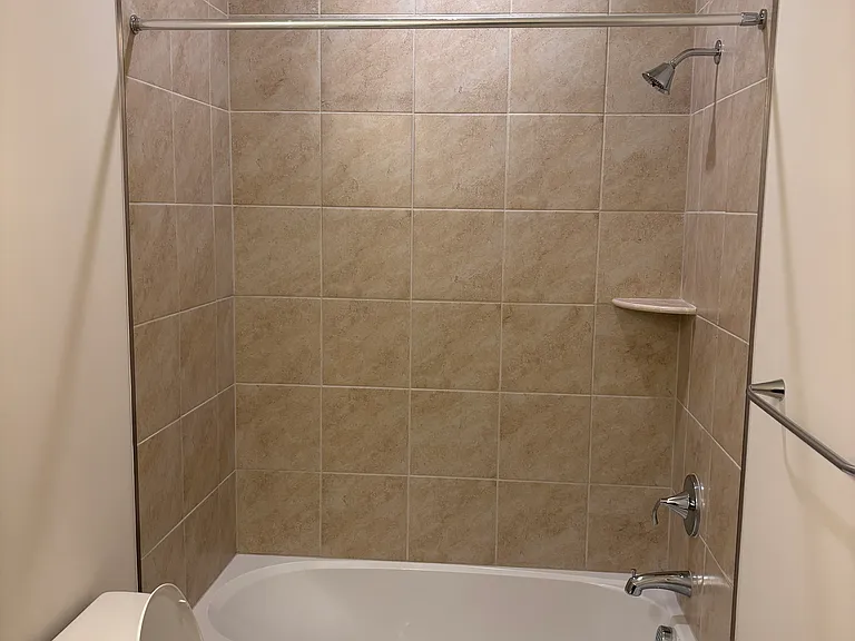 407 Reading Ct — Photo 11