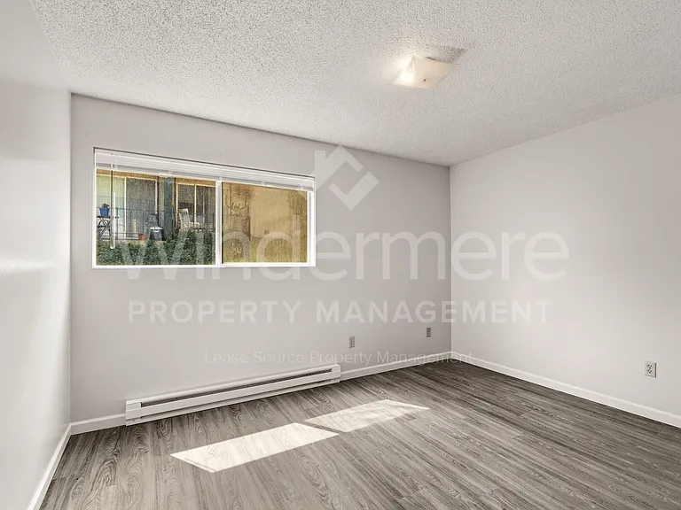 1611 W. 6th Ave — Photo 65