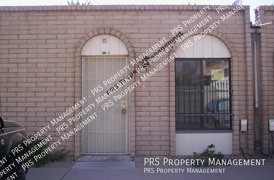 423 S Mitchell Dr #D