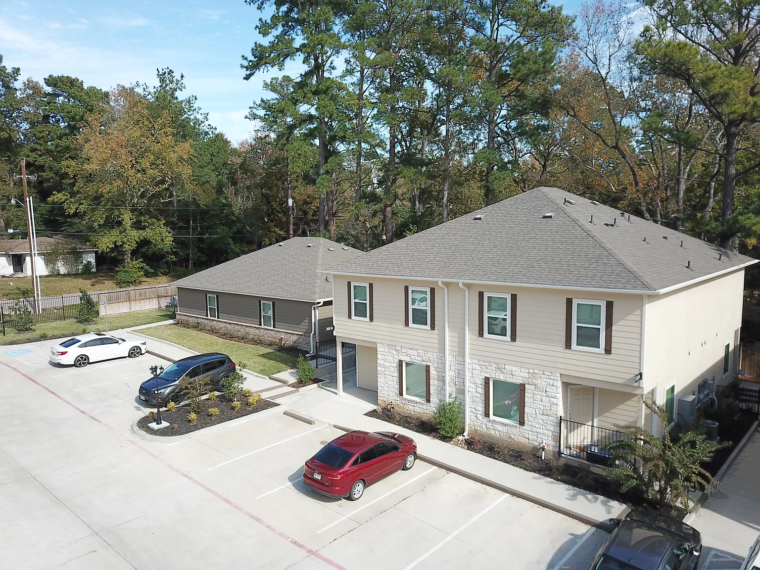Cottage Pointe — Photo 2
