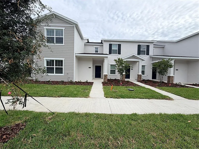 2132 Rider Rain Ln — Photo 1