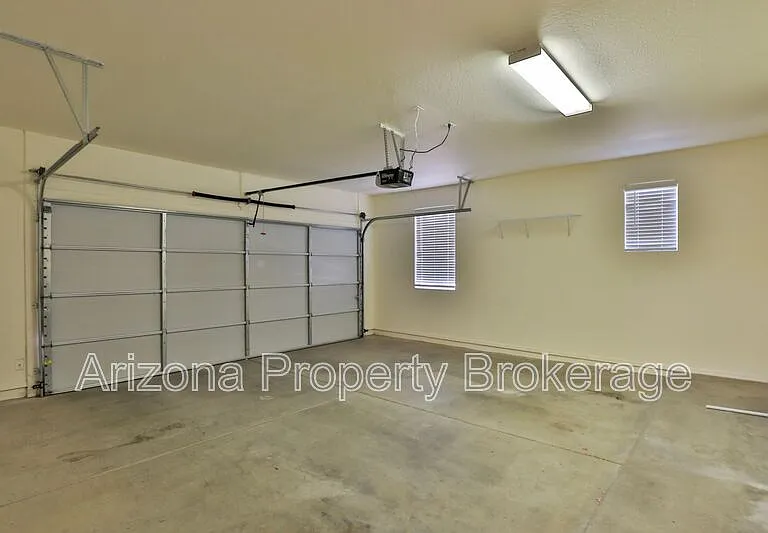 875 S Porter St — Photo 11