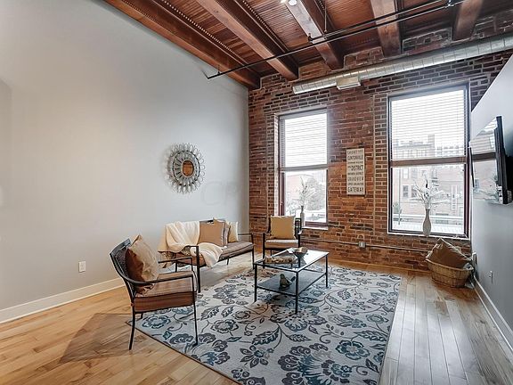 2nd image of 150 E Main St APT 205