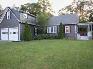21 Fountain Ave, Barrington, RI 02806