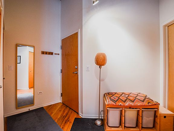2nd image of 6 S Laflin St APT 405