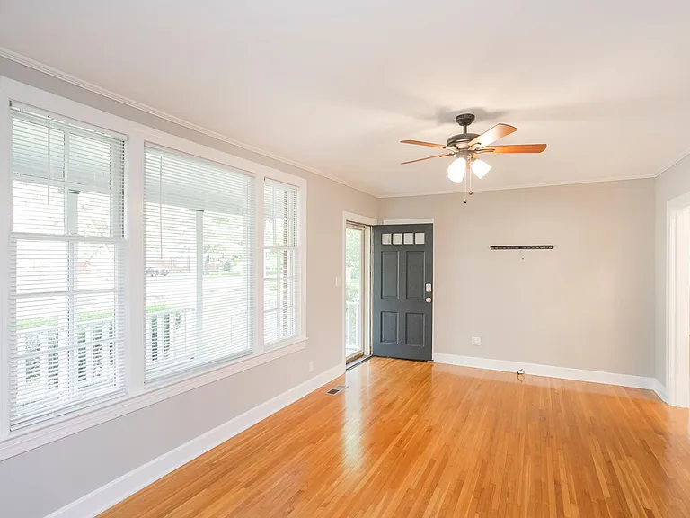 222 Dellrose Dr — Photo 3