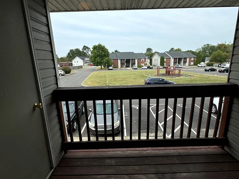 4109 Blue Lick Ct #6 — Photo 3