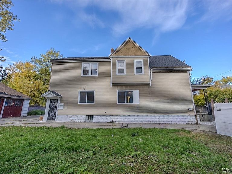 Listing photo 2