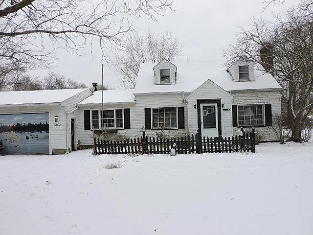 3203 Hermosa Dr photo 1