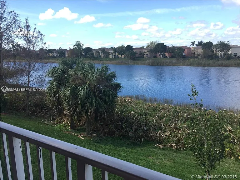 1904 SE 23rd Ave #1904 — Photo 9