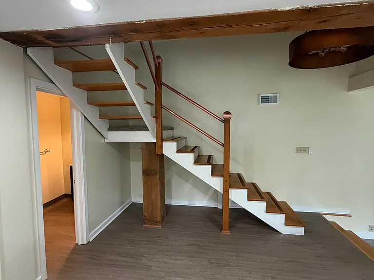 196 Linwood Ave #CH — Photo 8