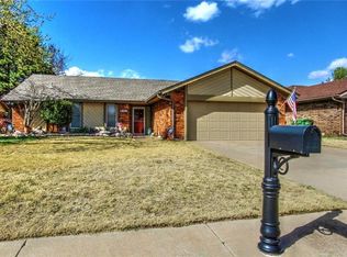 333 Cherokee Dr, Yukon, OK 73099
