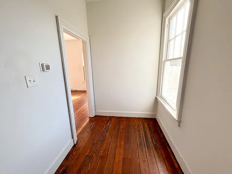 309 Hinton St — Photo 25