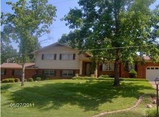 933 Sherry Cir, Hixson, TN 37343