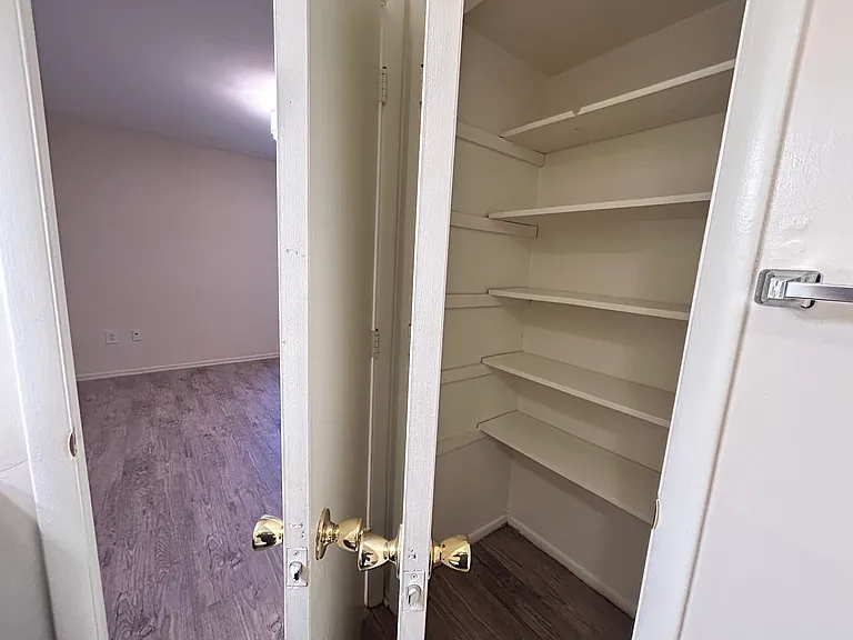Forestbrook Apartments — Photo 19
