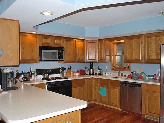 3rd image of 1201 N Ottokee St