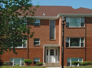 Tower Apts (1609), Saint Paul, MN 55116
