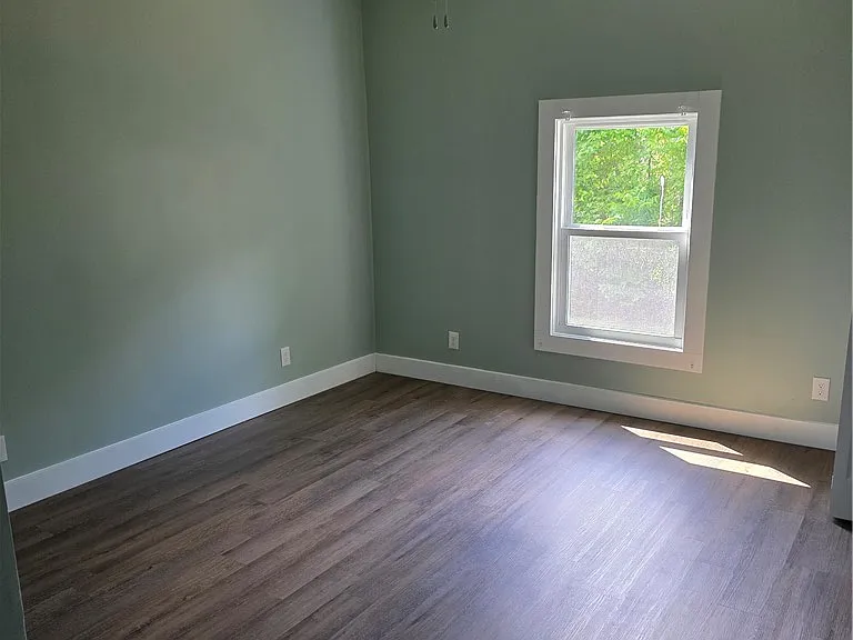 112 Simmons St — Photo 10