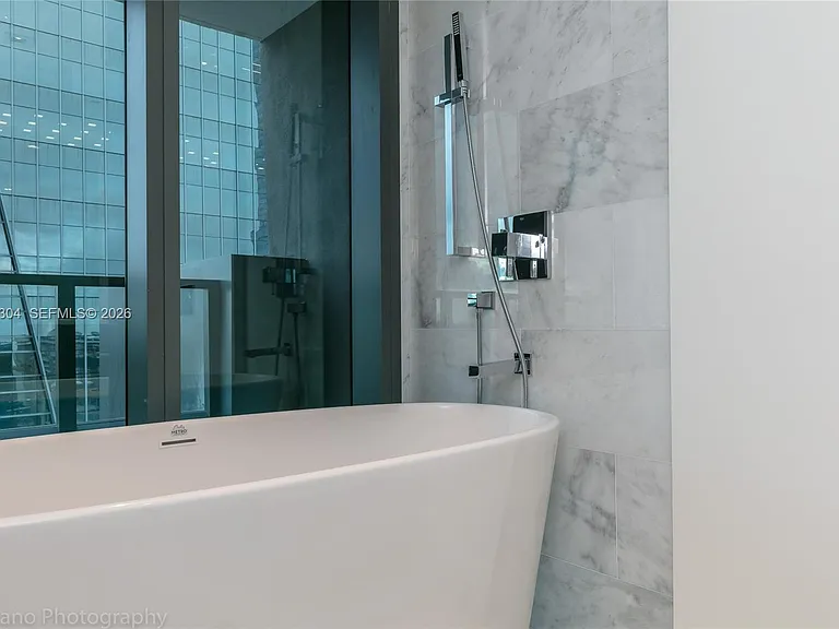 1451 Brickell Ave #905 — Photo 16