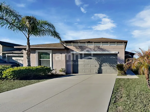 10435 Carloway Hills Dr, Wimauma, FL 33598