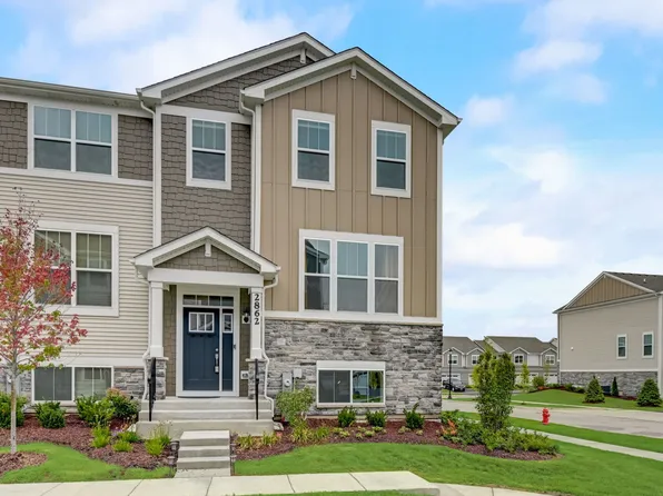 2862 Kessler Dr, Mundelein, IL 60060