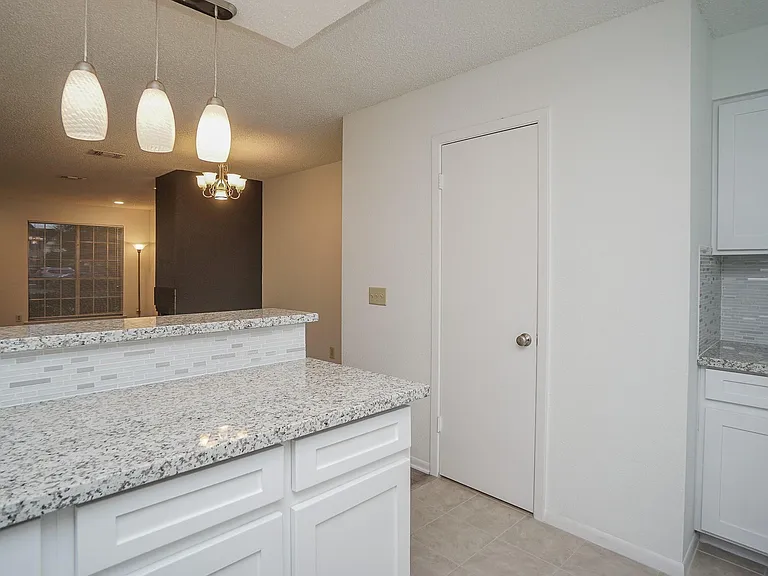 2810 Grants Lake Blvd #903 — Photo 22
