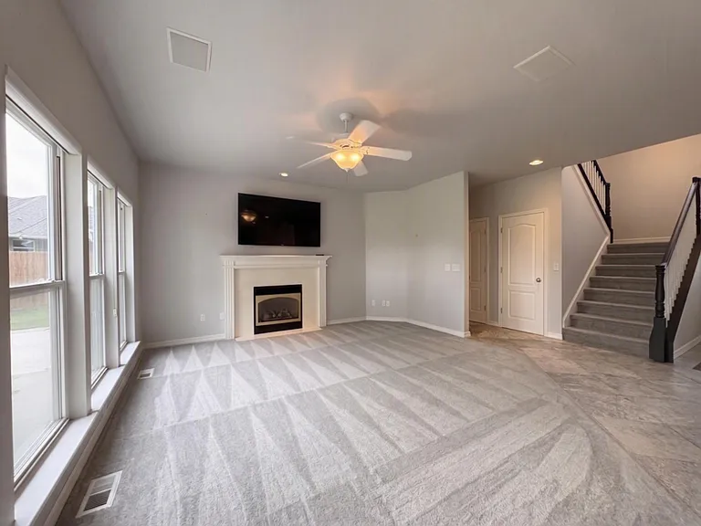 12633 W Roseglen Ct — Photo 6