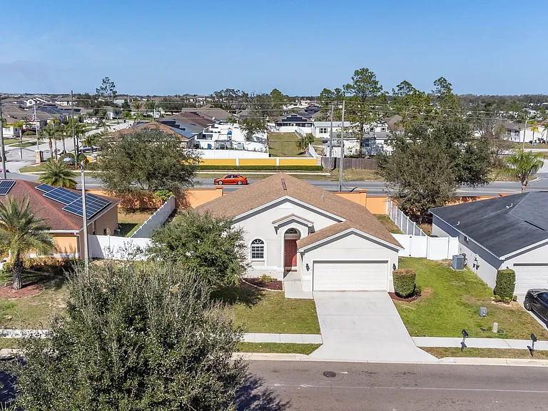 518 Highland Meadows St — Photo 4