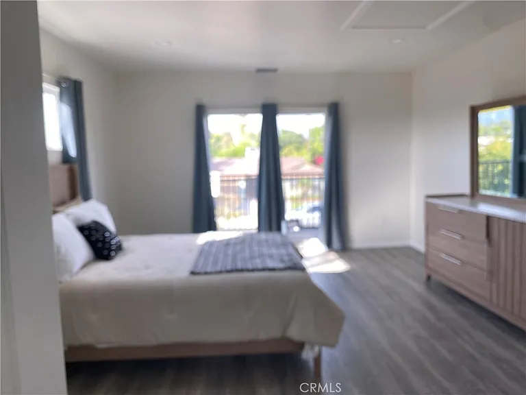 10059 Woodale Ave — Photo 15
