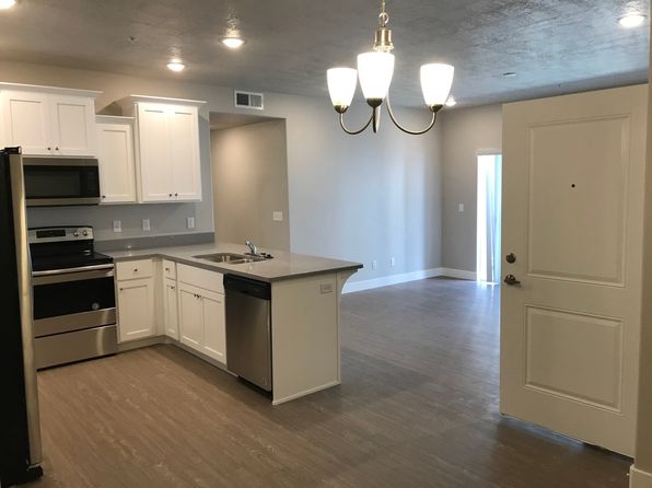 1128 S 820 E UNIT 7204